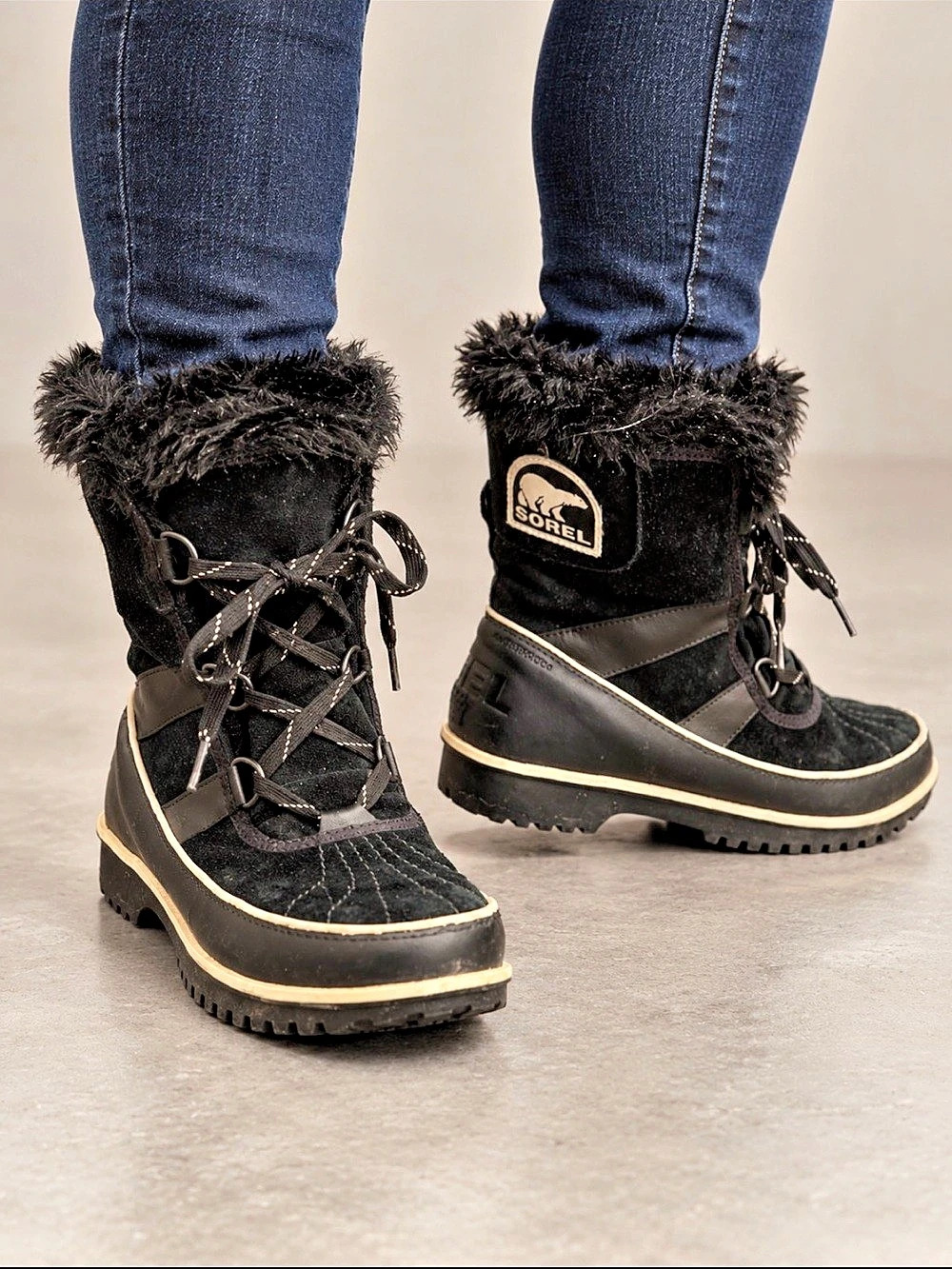 Sorel Tivoli II Winter Boots Black & White US 9.5